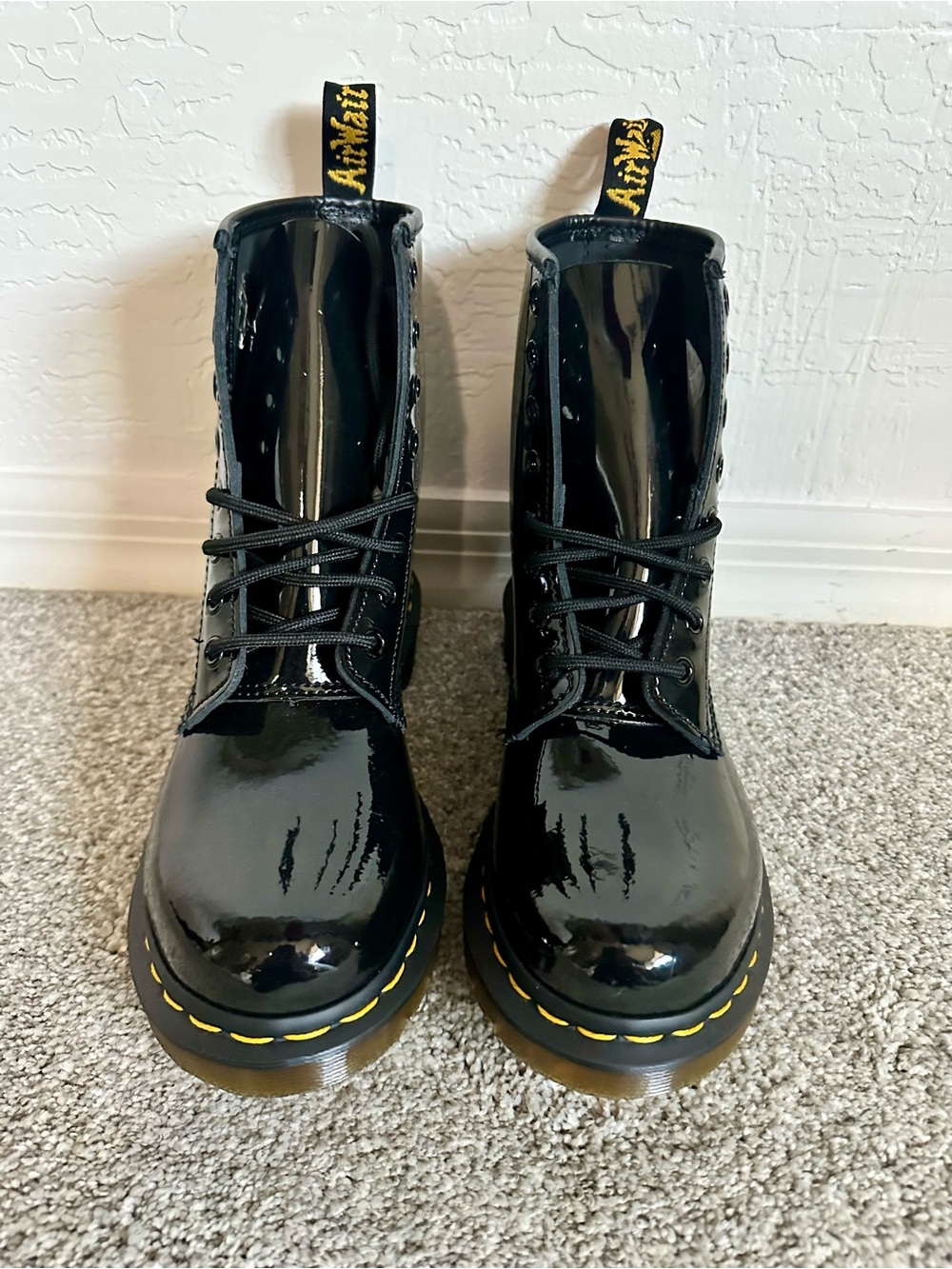 NWOT Dr. Martens 1460 Black Patent Leather 8-Eye Lace-Up Combat Boots size 7
